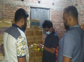 ফটিকছড়িতে ২৩২৮ লিটার সয়াবিন তেল উদ্ধার 